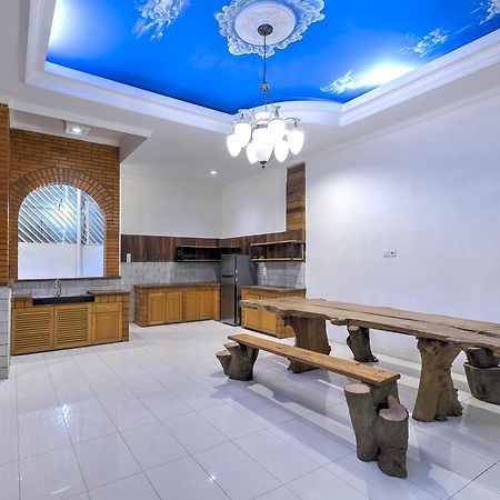 Riverside Hostel Padang מראה חיצוני תמונה