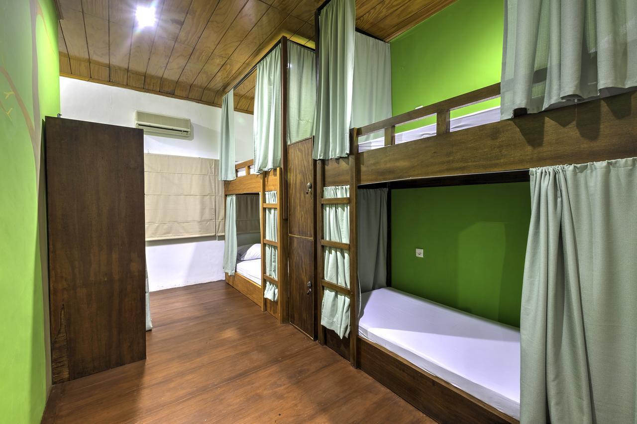 Riverside Hostel Padang מראה חיצוני תמונה